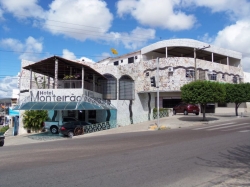 Monumental Hotel Monteirão